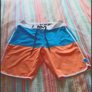 Dakine boardshorts